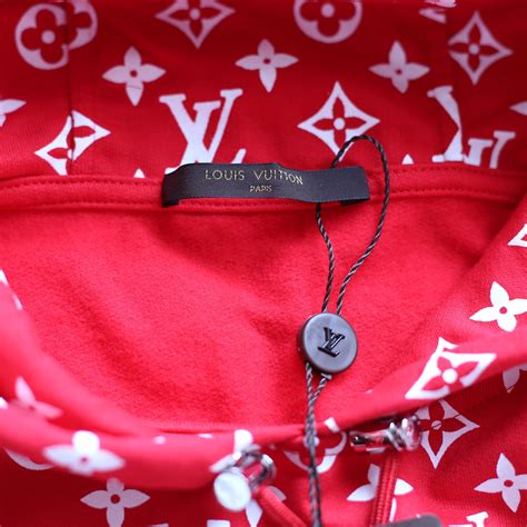 supreme x louis vuitton hoodie tag